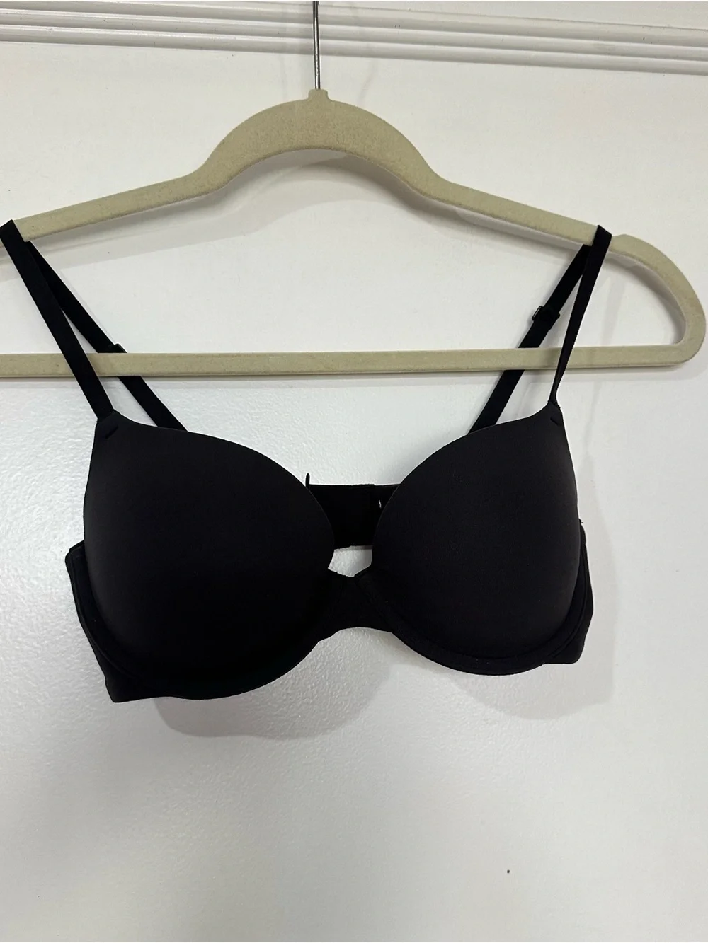 SKIMS fits everybody push up bra - Picture 6 of 11
